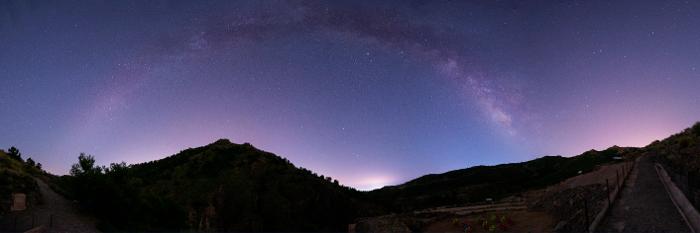 LA BASTIDA BAJO LAS ESTRELLAS