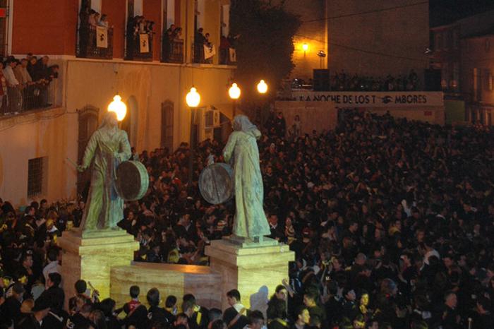 LA NOCHE DE LOS TAMBORES. SEMANA SANTA DE MULA