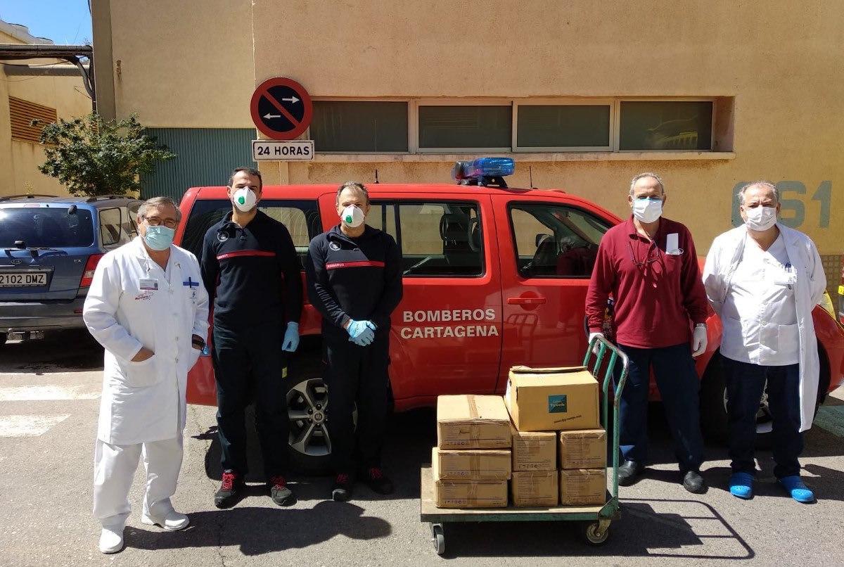 Posadas de Espaa y Hotel Manolo donan 1.500 gorros de bao para uso sanitario