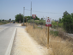 Cartello di avvertenza. Segnaletica del Camino de Levante