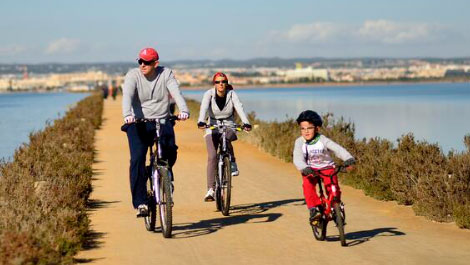 3 rutas para disfrutar del  ciclismo familiar