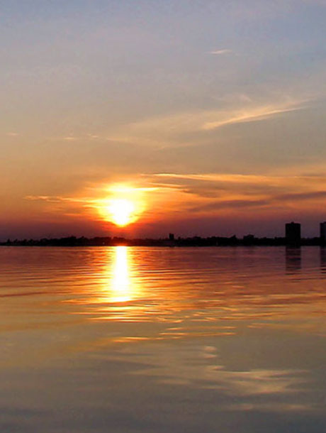 Amanecer y atardecer en la costa