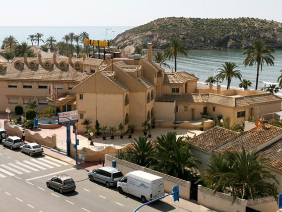 HOTEL PLAYA GRANDE (PUERTO DE MAZARRN)