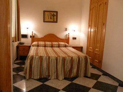 HOTEL GUILLERMO II  (MAZARRN)