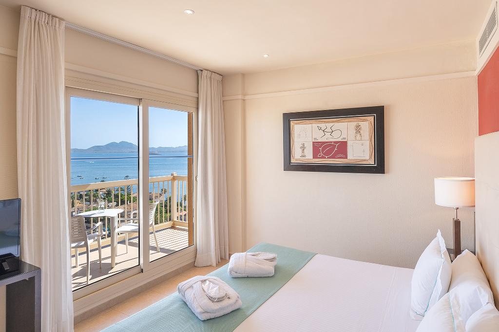 POSEIDN LA MANGA HOTEL & SPA