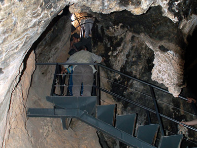 CUEVA SIMA DE LA SERRETA