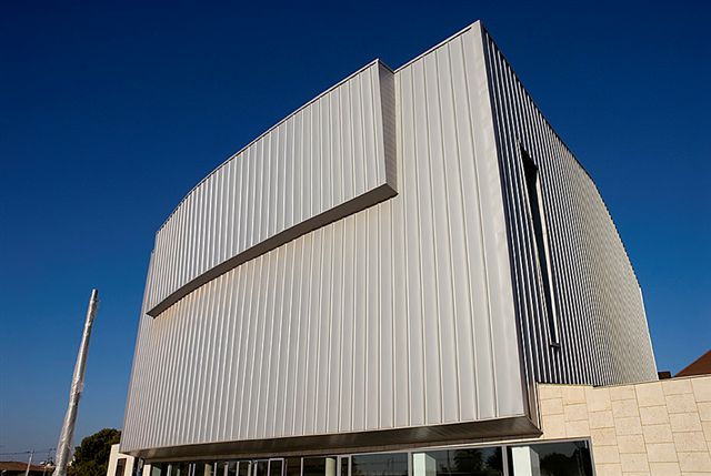 PERFORMING ARTS CENTER (CAES)