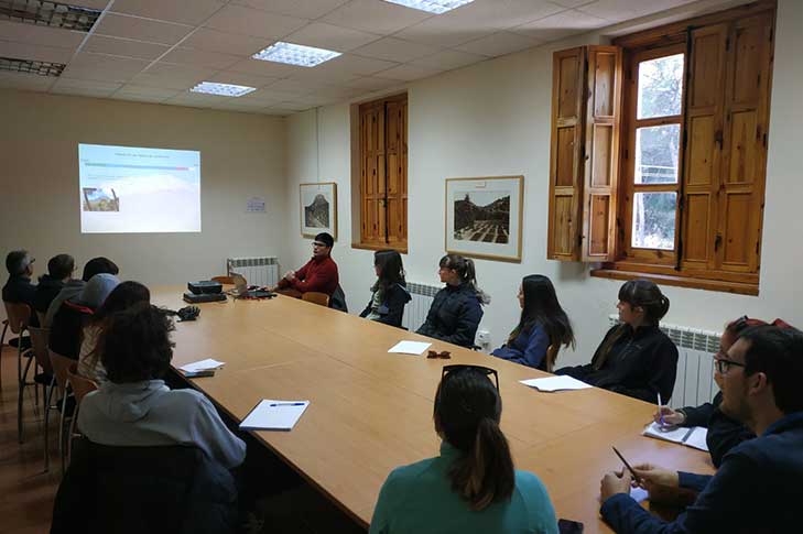 CENTRO DE VISITANTES Y GESTIN RICARDO CODORNU