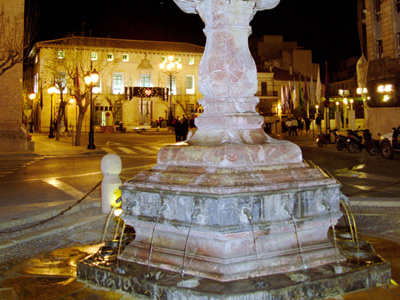 FUENTE JUAN DE UZETA