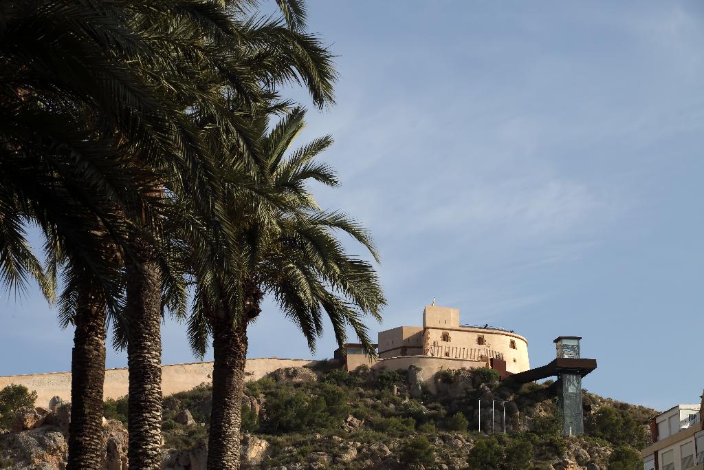 CASTILLO DE SAN JUAN DE LAS GUILAS