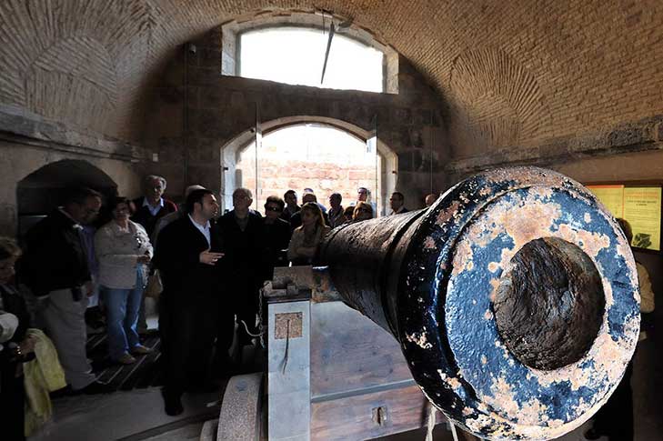 FUERTE DE NAVIDAD Y CENTRO DE INTERPRETACIN DE LA ARQUITECTURA DEFENSIVA