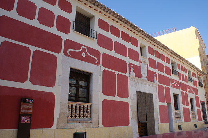 CASA PINTADA