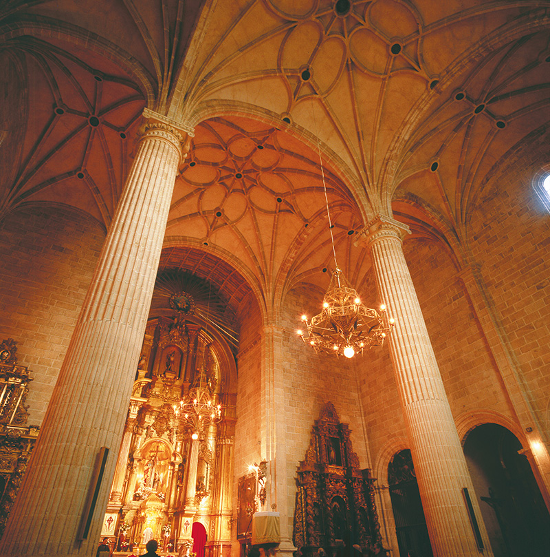 IGLESIA PARROQUIAL DE EL SALVADOR