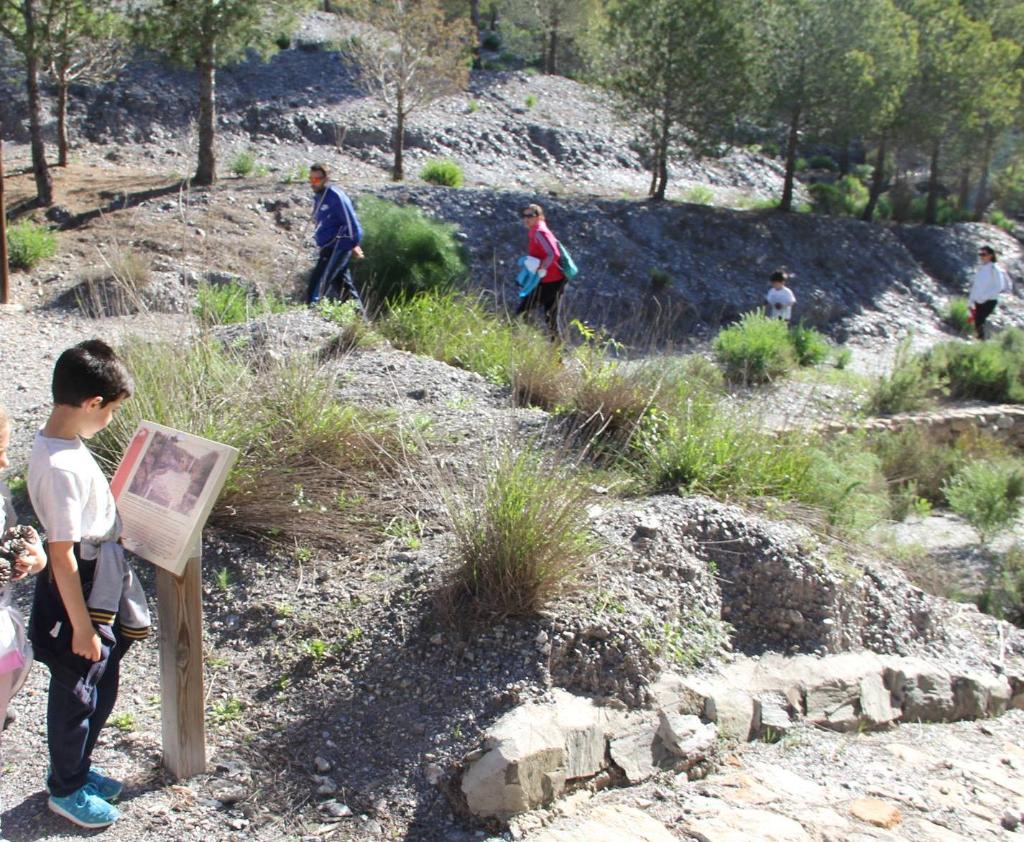 SENDERO BOTNICO Y DE APROVECHAMIENTO DEL AGUA 