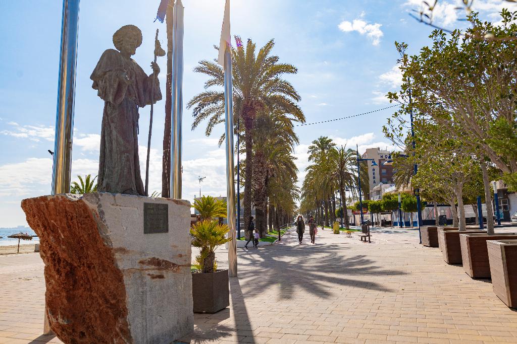 PASEO MARTIMO DE SANTIAGO DE LA RIBERA 