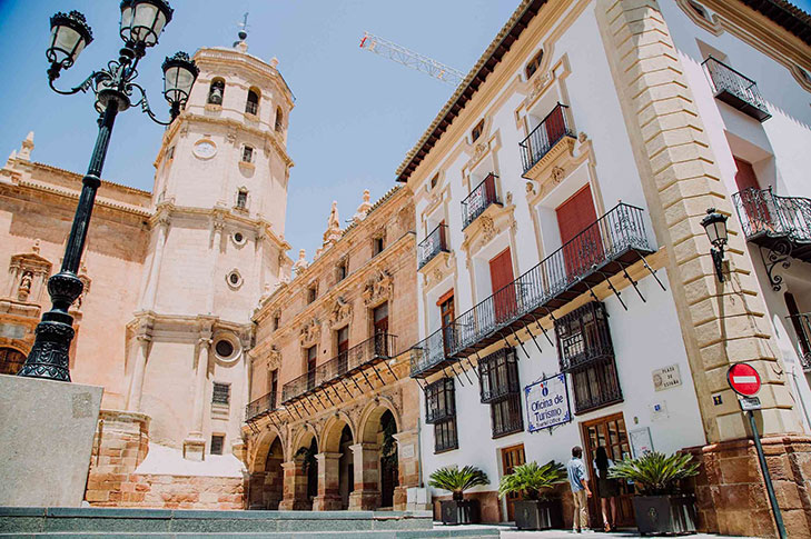 SALAS CAPITULARES DE LA COLEGIATA DE SAN PATRICIO