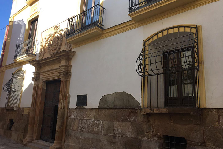 CASA DE LOS ALBURQUERQUE