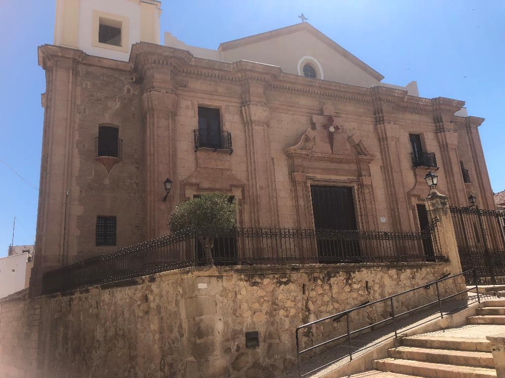 IGLESIA DE SANTIAGO