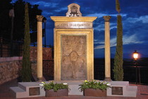 PUERTA DE LAS TRADICIONES