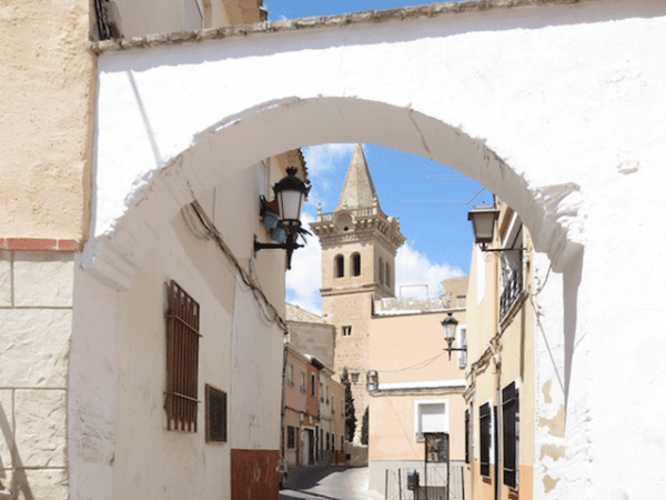 ARCO DE LOS REYES CATLICOS - HORNACINA DE SAN BLAS 