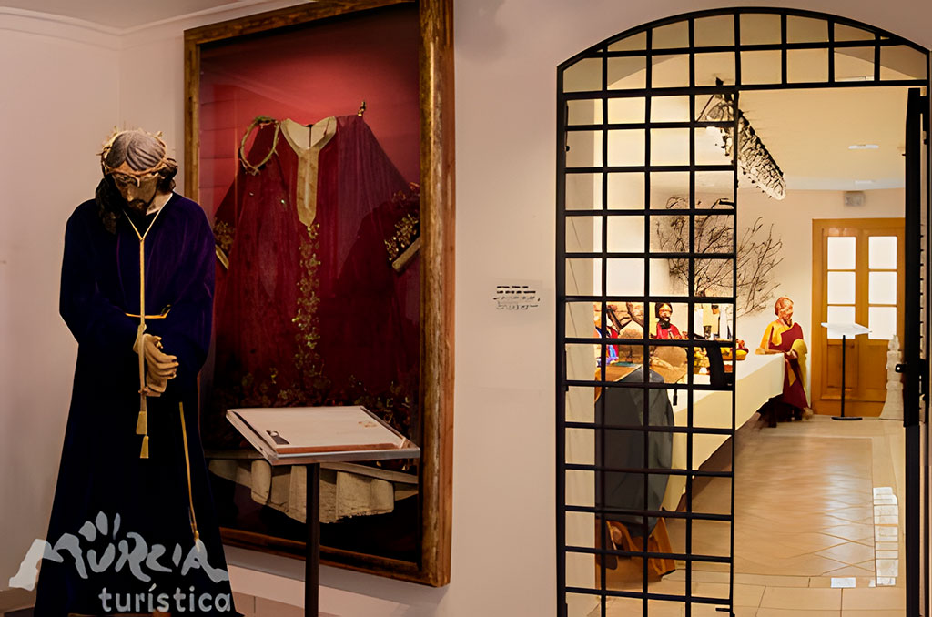 NICOLS SALZILLO IL MAESTRO MUSEO DE BORDADOS PASO MORADO