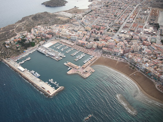 PLAYA DEL PUERTO DE MAZARRN