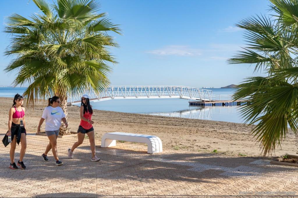 PLAYA DE LOS URRUTIAS