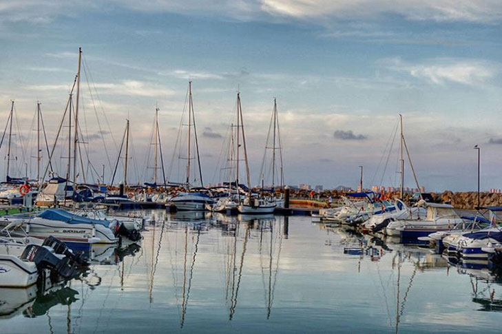 PUERTO DEPORTIVO MAR DE CRISTAL