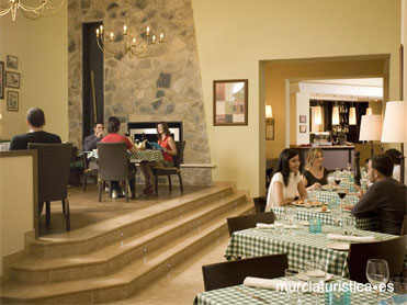 TRATTORIA ACACIA