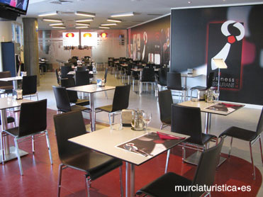 BUSSINES RESTAURANT & CO