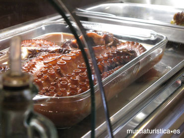 CAAS Y TAPAS