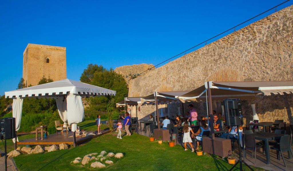 RESTAURANTE  LAS CABALLERIZAS DEL CASTILLO DE LORCA