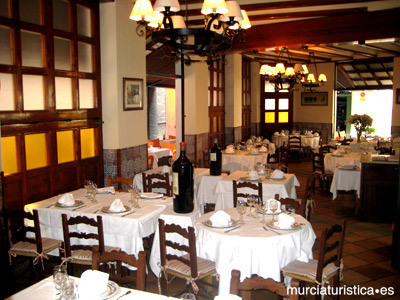 TABERNA TIPICA LA PEQUEA